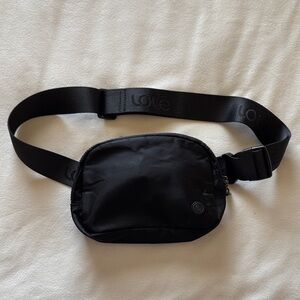 Lole chest/belt bag